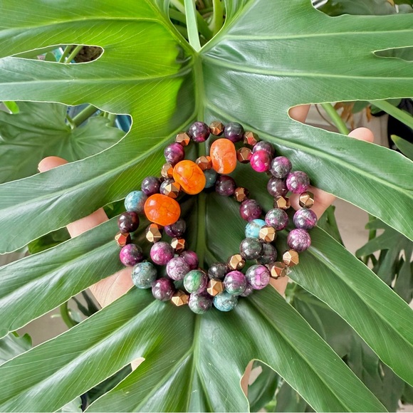 Energy Balancing Bracelet | Howlite + Jasper + Hematite Trio - Picture 5 of 5